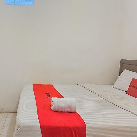 Reddoorz Near Alun Alun Cianjur Ξενοδοχείο Εξωτερικό φωτογραφία