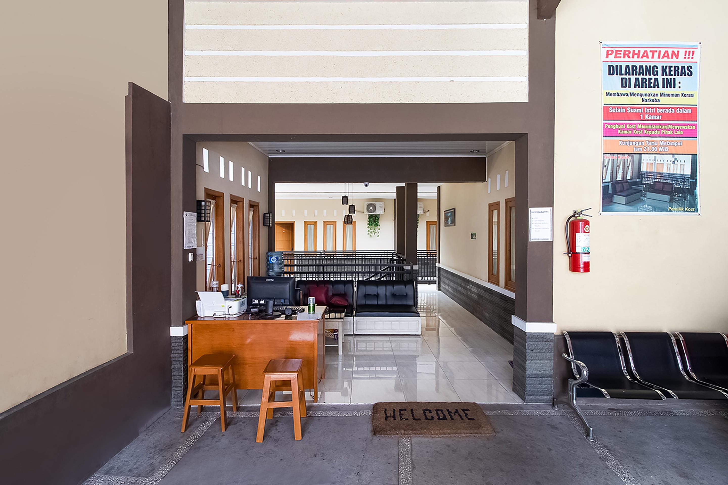 Reddoorz Near Alun Alun Cianjur Ξενοδοχείο Εξωτερικό φωτογραφία
