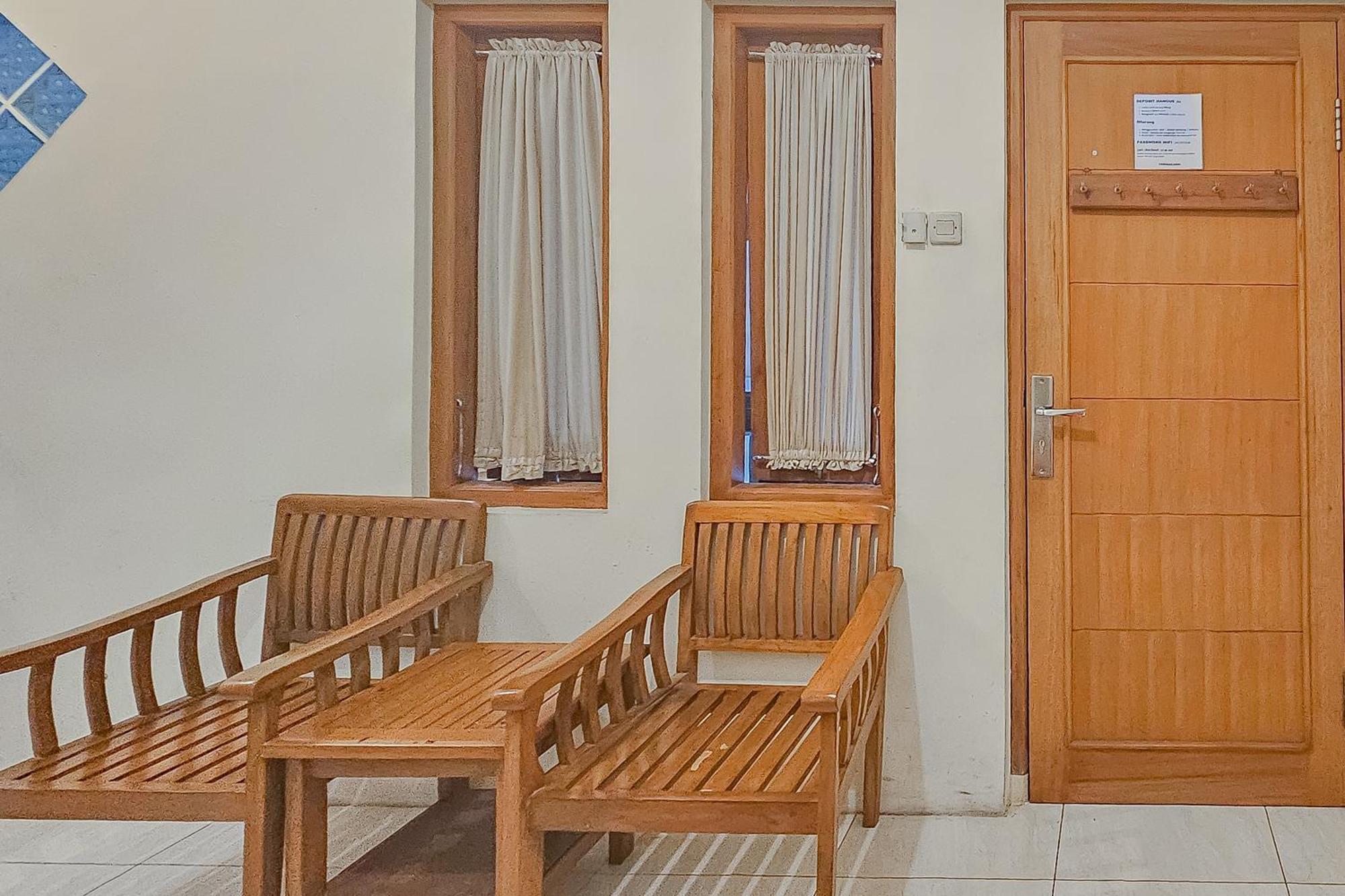 Reddoorz Near Alun Alun Cianjur Ξενοδοχείο Εξωτερικό φωτογραφία